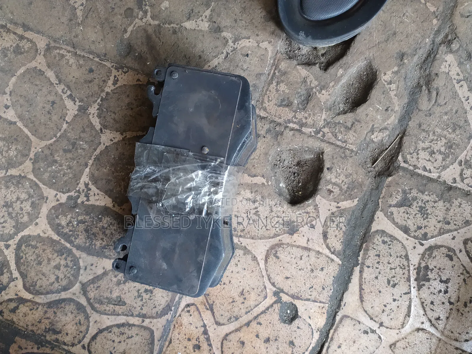 Front Brake Pads Range Rover Sport 014
