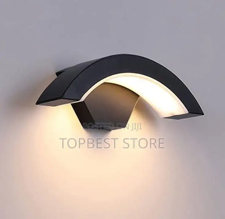 Modern Style Wall Sconce Metal 1 Light Sconces in Black for Outdoor