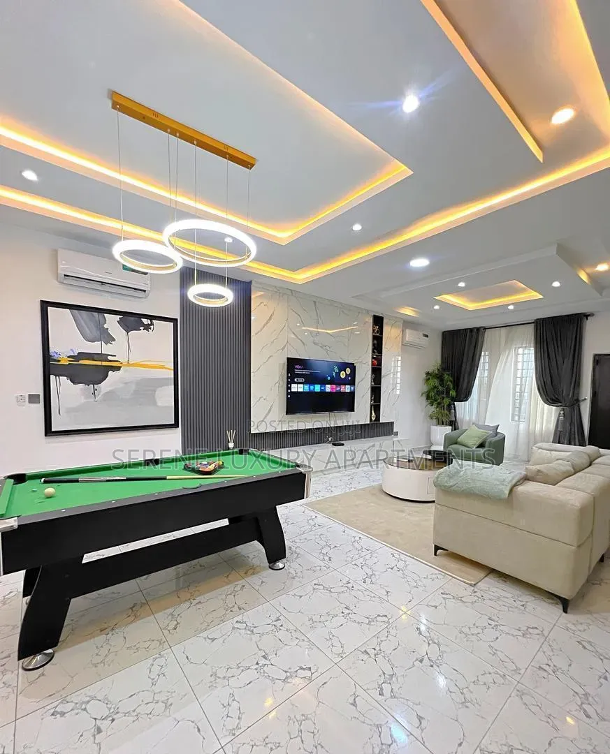 Spacious 2bedroom Apartment With Snooker Balcony and Ps5
