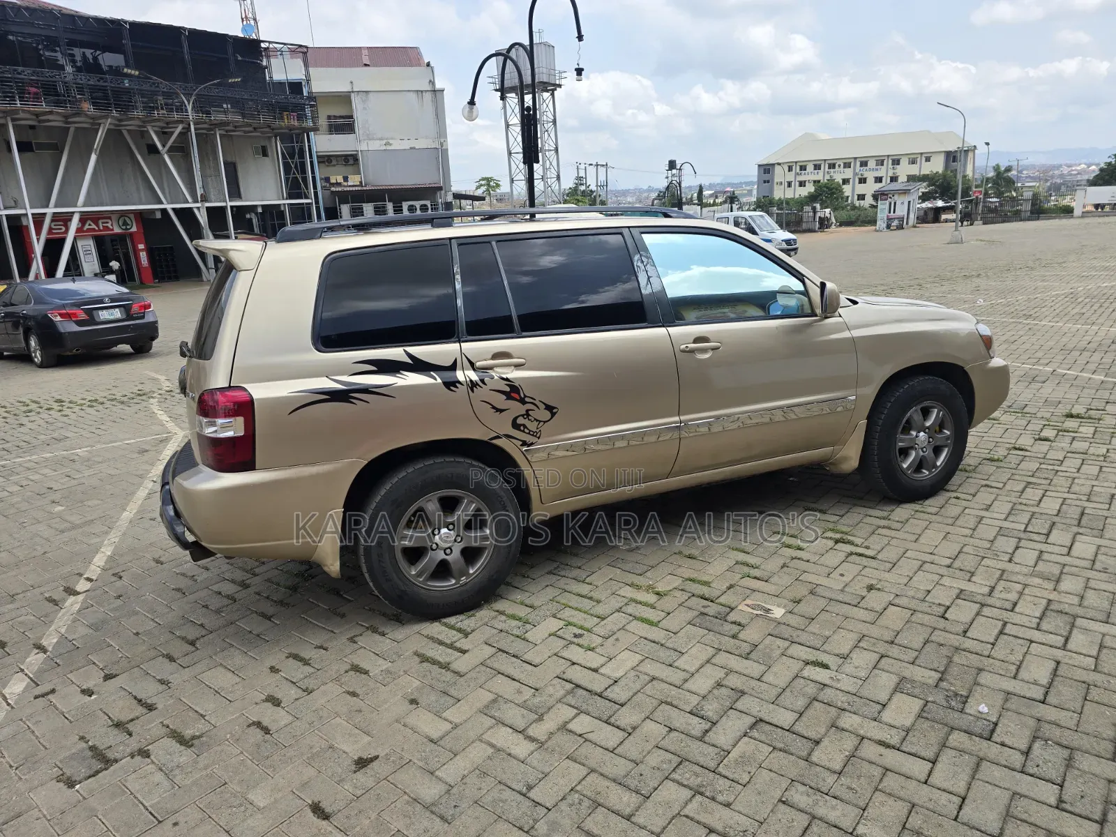 Toyota Highlander 2005 Gold