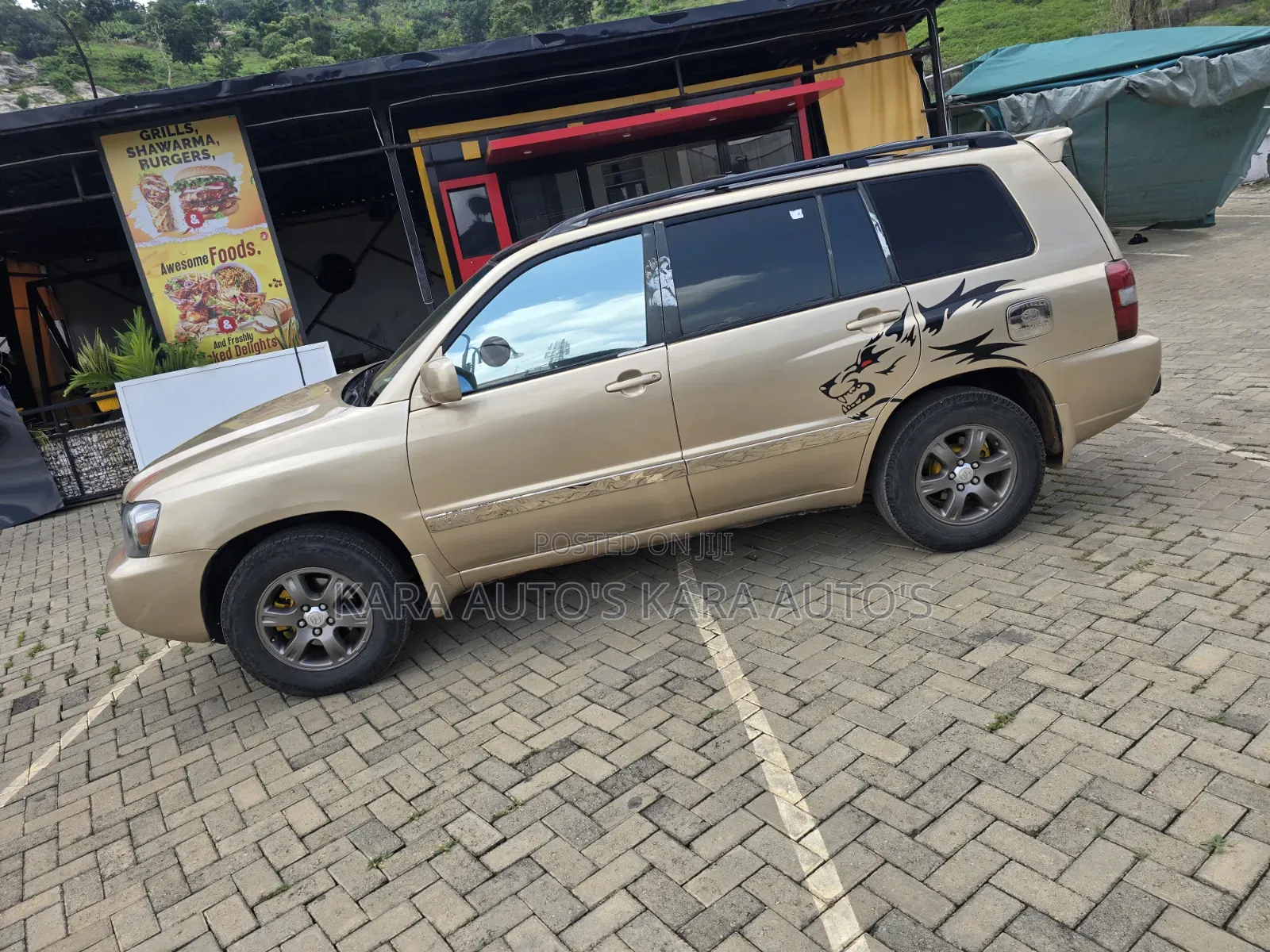Toyota Highlander 2005 Gold