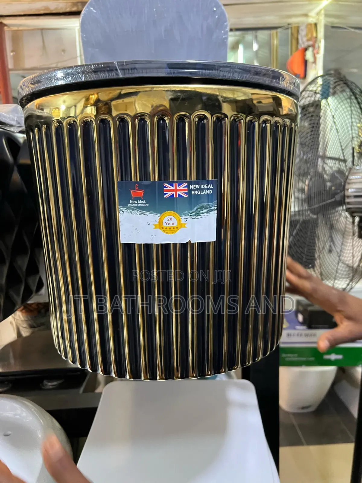 Jt Standards England Concealed Wc