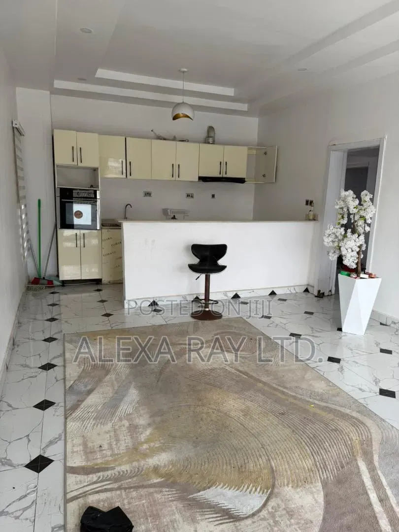 Furnished 2bdrm Apartment in Chevron for rent