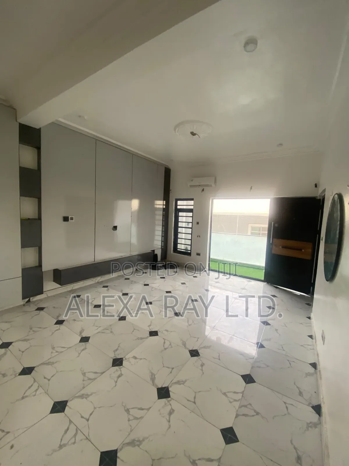 Furnished 2bdrm Apartment in Chevron for rent
