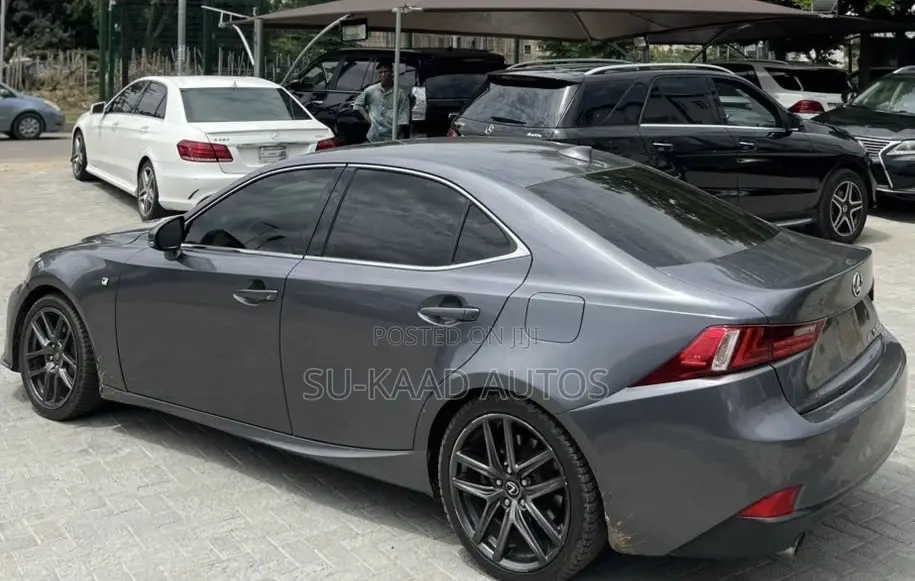 Lexus IS 300 AWD 2017 Gray