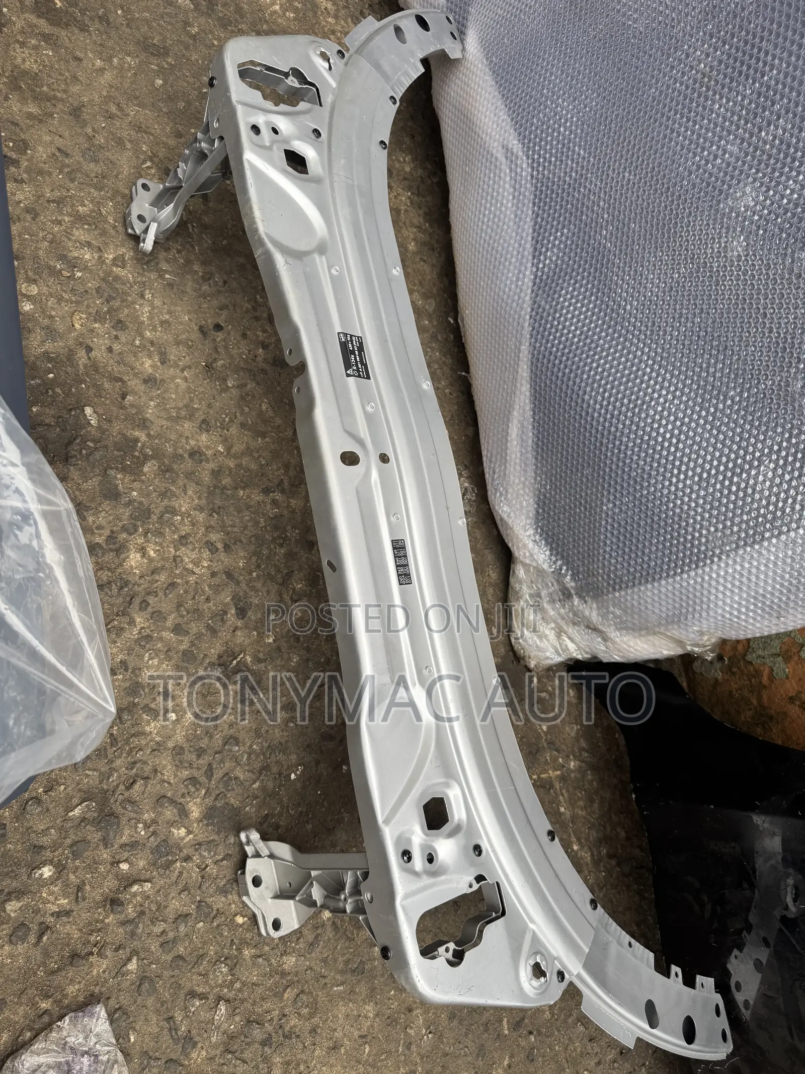 Mercedes Benz C300 2015-2017 Front Cut, Beam