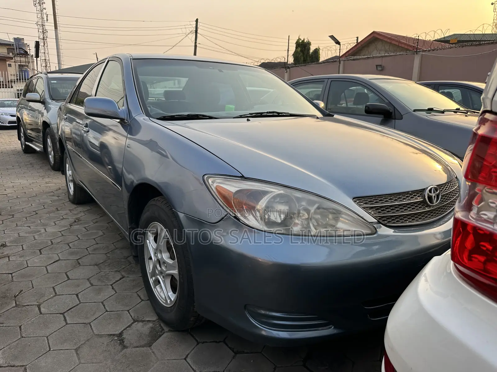 Toyota Camry LE 4dr Sedan (2.4L 4cyl 5M) 2004 Blue
