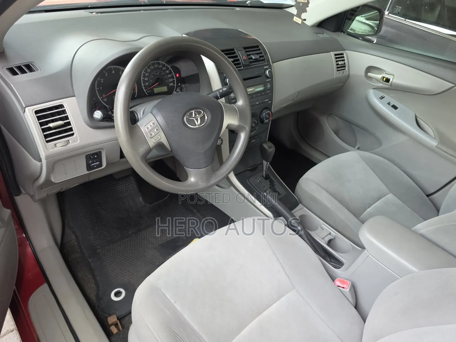 Toyota Corolla 2010 Red