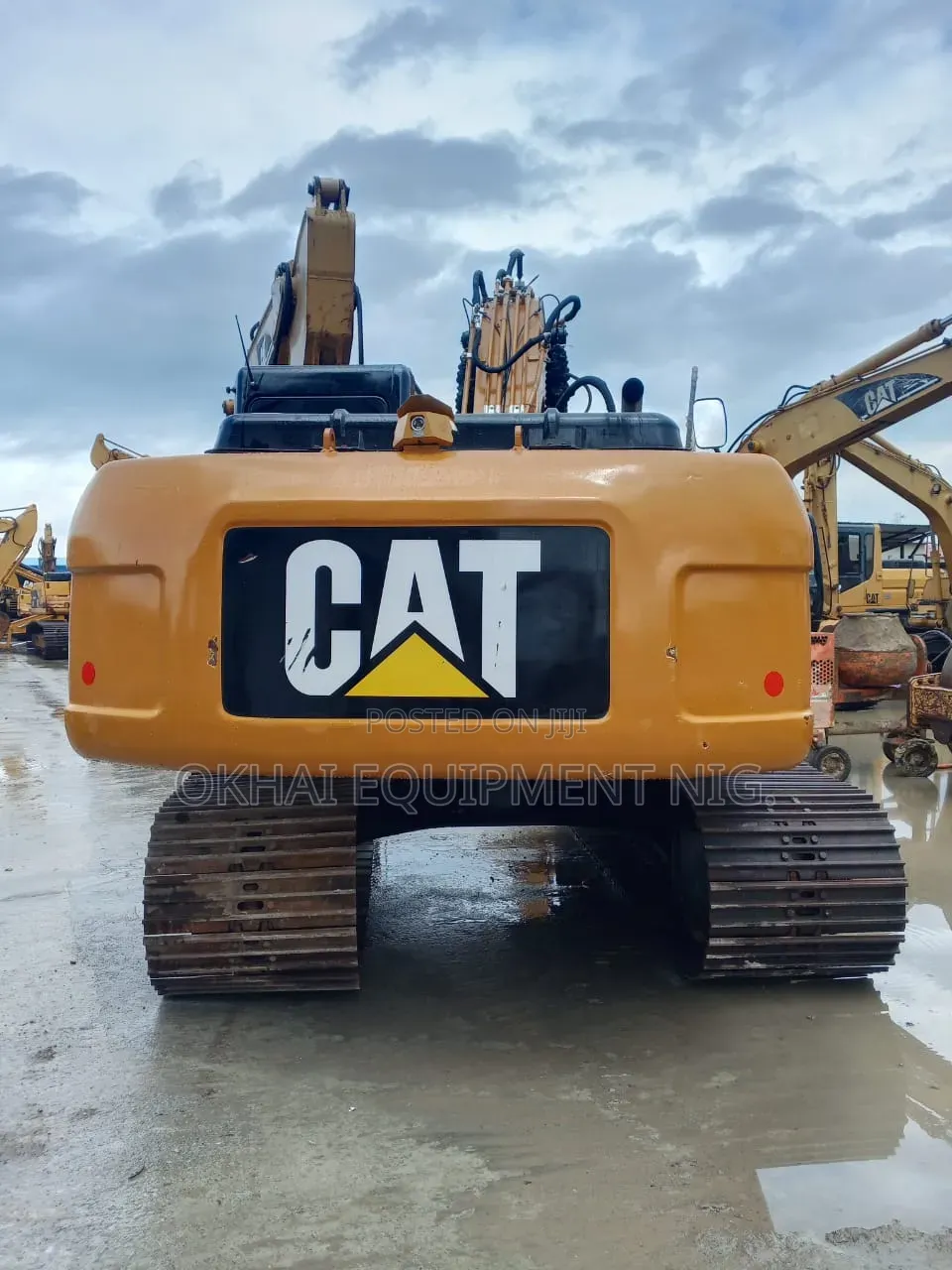 Tokunbo Cat Excavator 320d2l