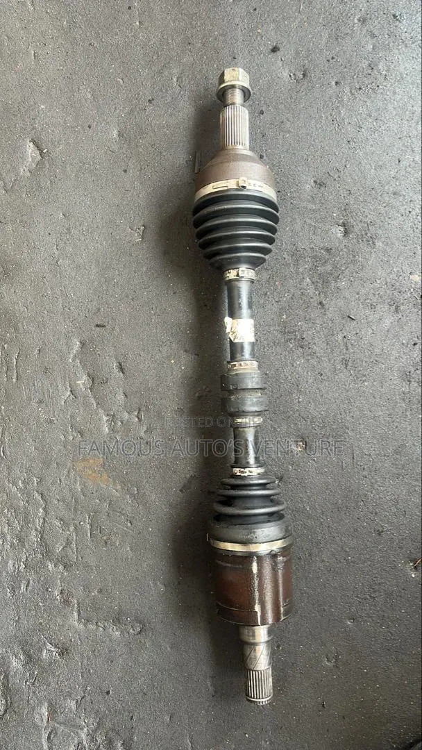 Driving Shaft Nissan Pathfinder 2015