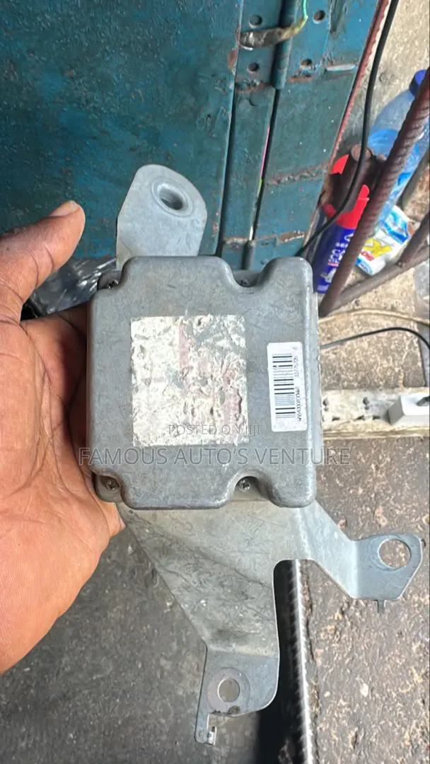 Gearbox Control Nissan Tiida 2008