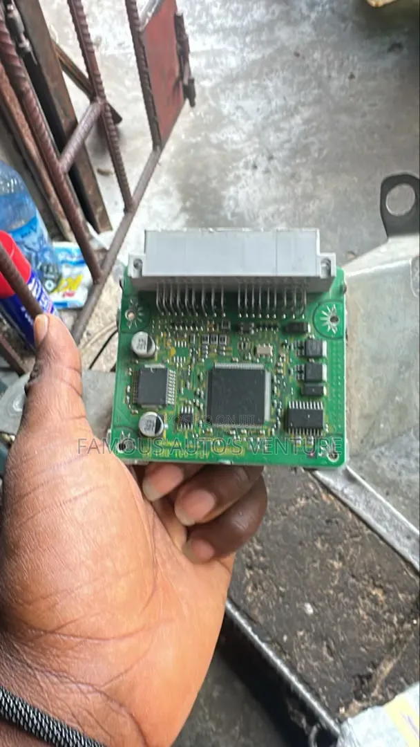 Gearbox Control Nissan Tiida 2008