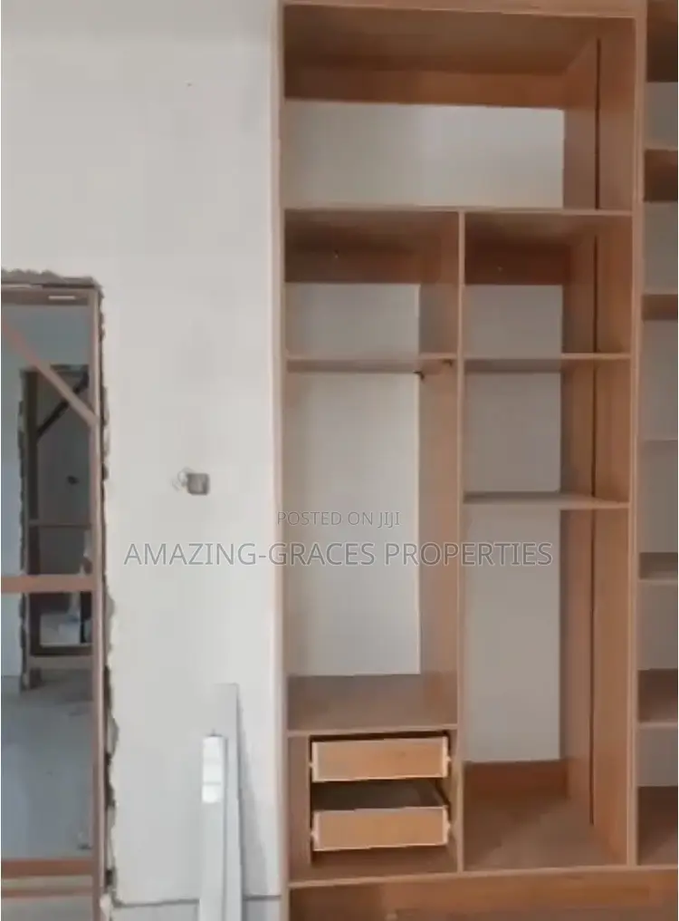 Furnished 4bdrm Duplex in GRA Phase 1 for sale