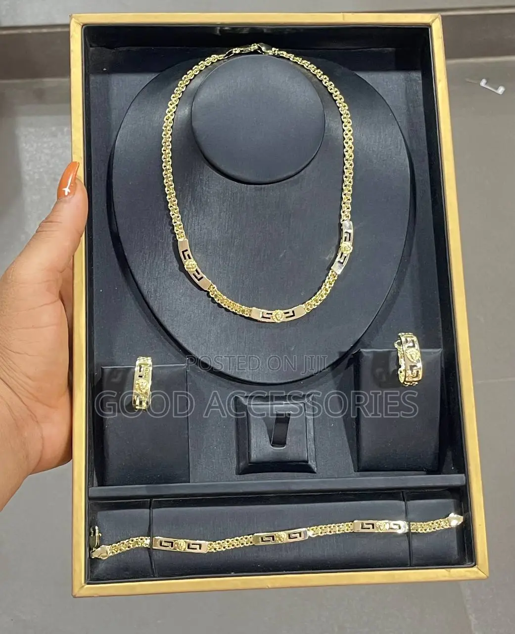 Gold Replica Sets
