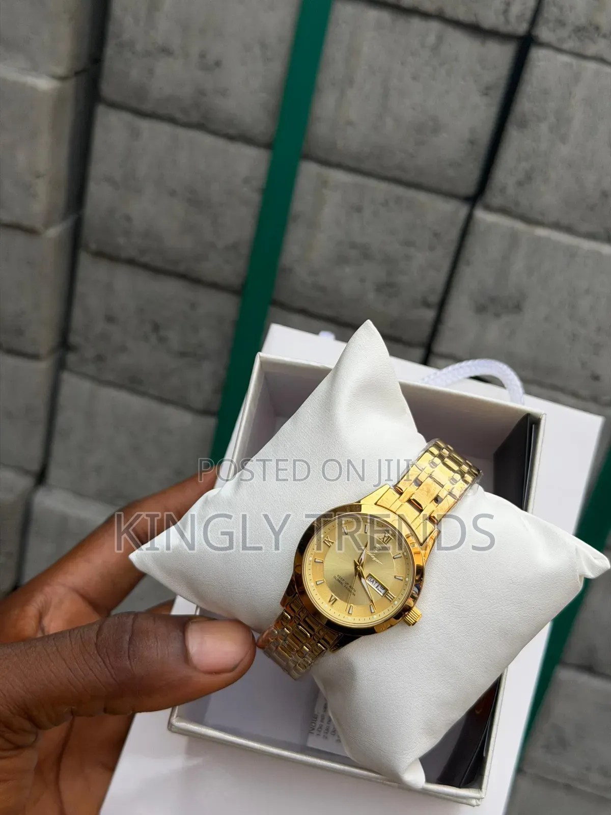 Poedagar Female Quality Wristwatch