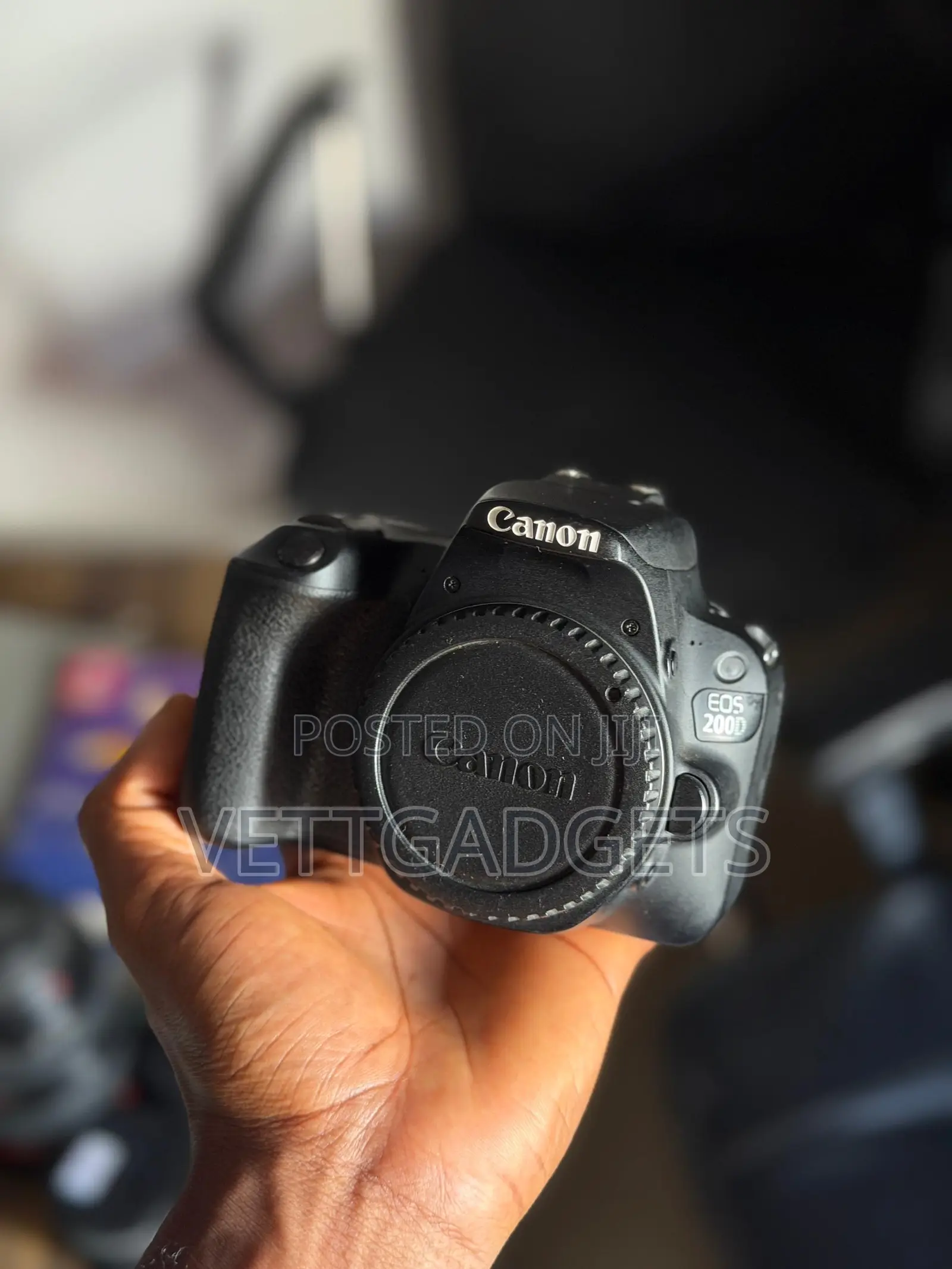 Pre-Owned Canon Eos 200d