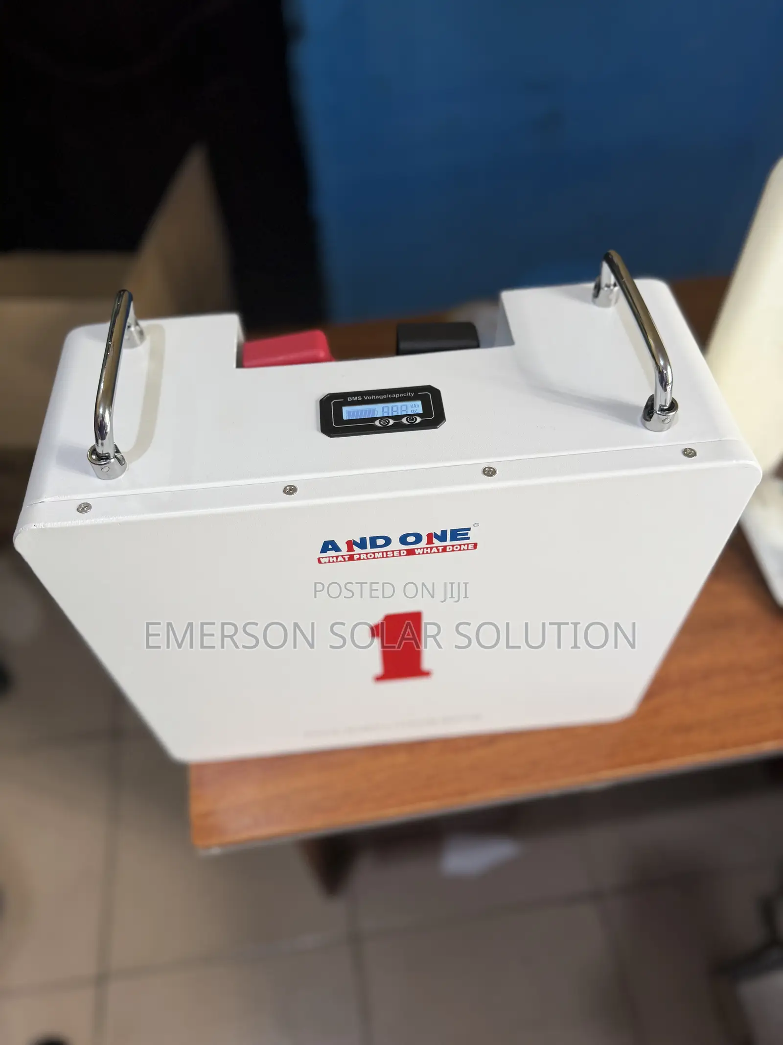 2.5kwh 100ah 24v Lithium Battery and One