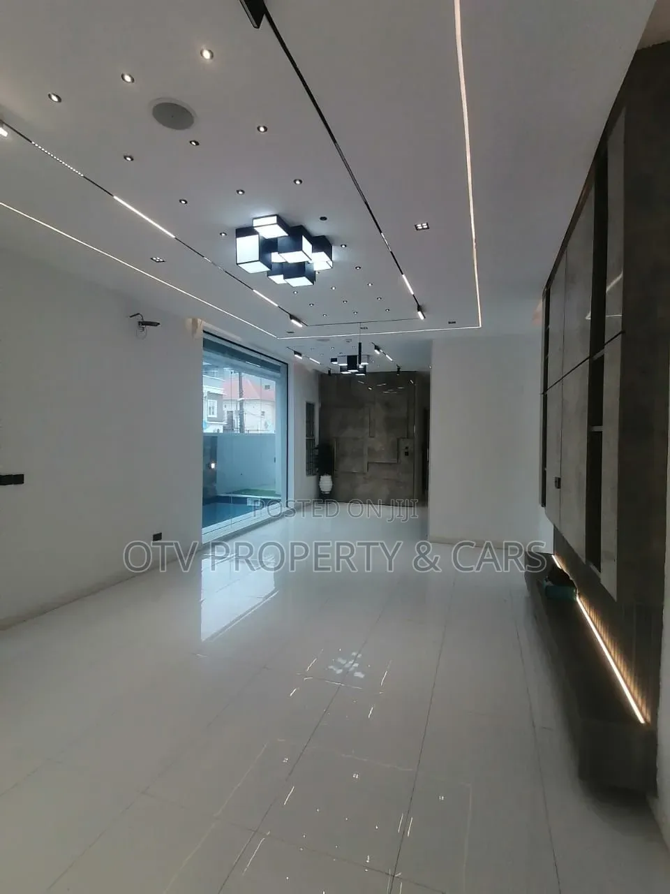 5bdrm Duplex in Lekki Phase 1 for sale