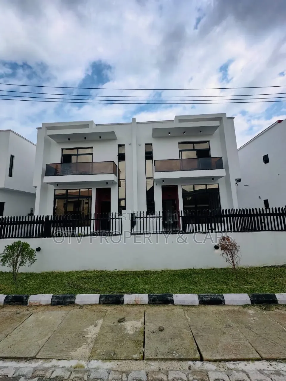 4bdrm Duplex in VGC / Ajah for sale