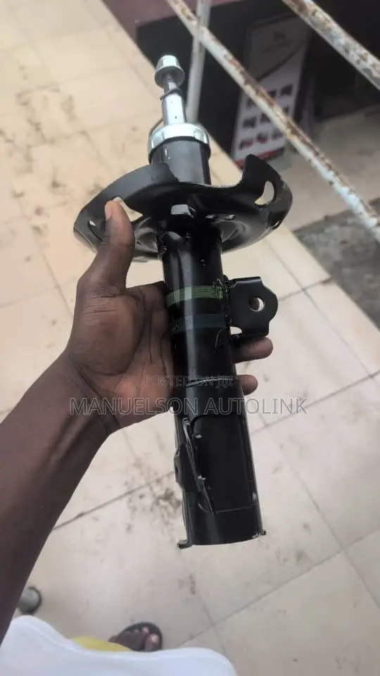 Front Toyota Japan Shock Absorber Corolla 018-025, Yaris 020-24