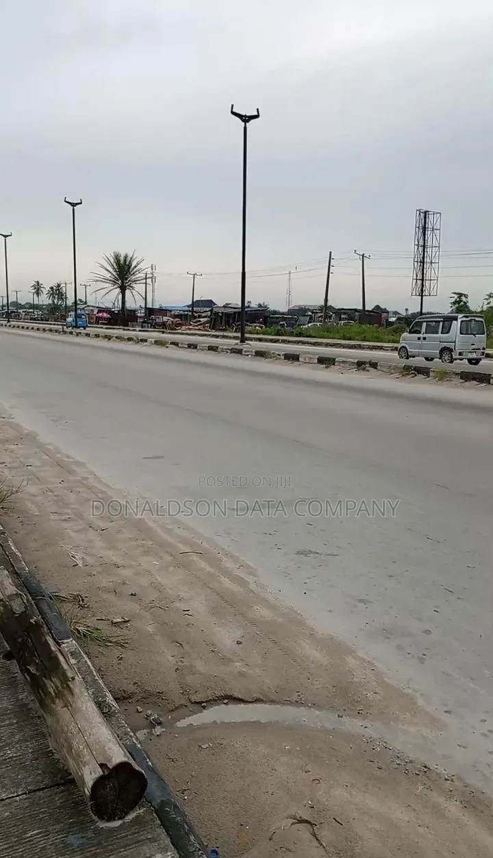 21 Plots of Land With Warehouse