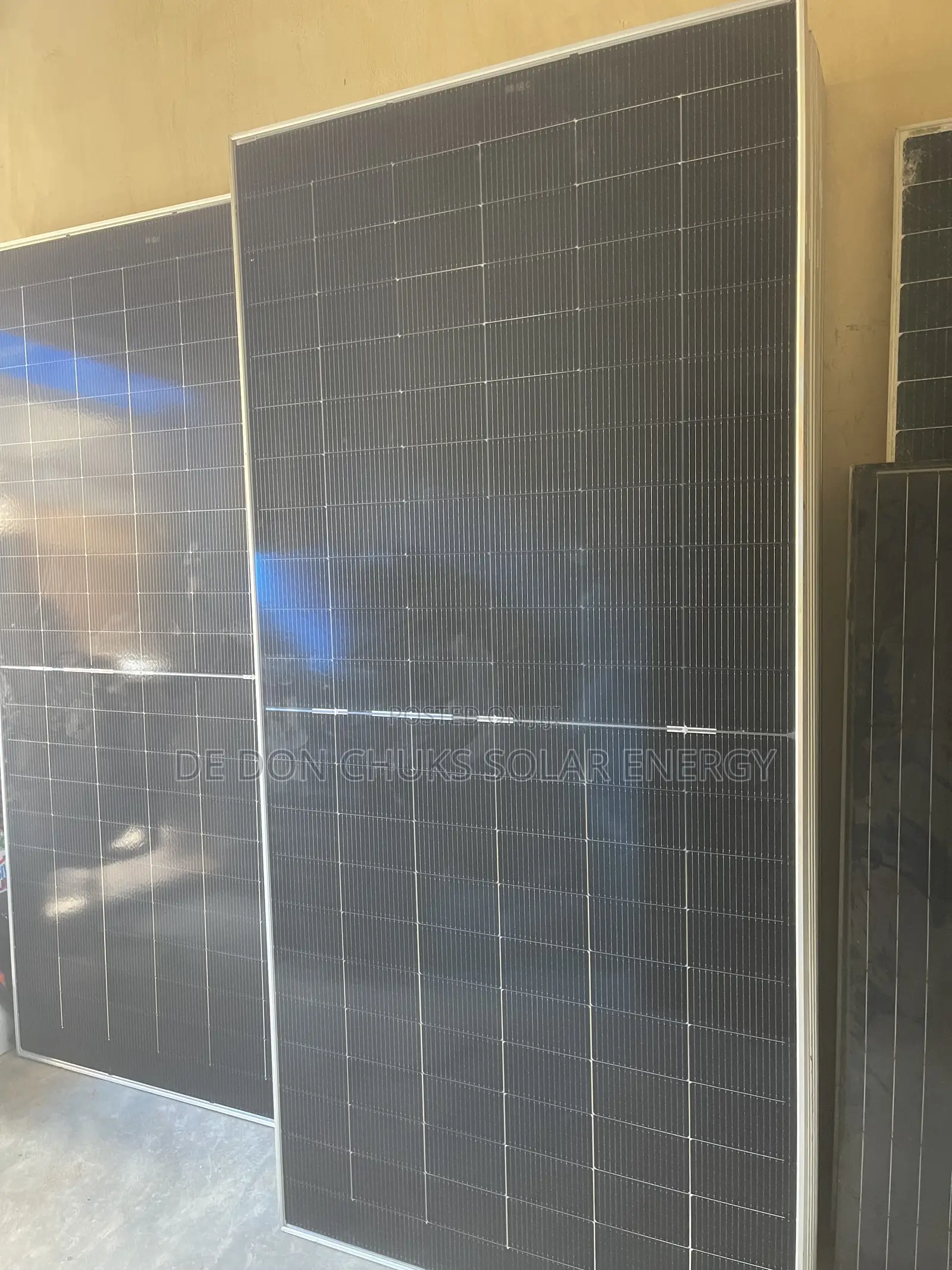 700w Jinko Solar