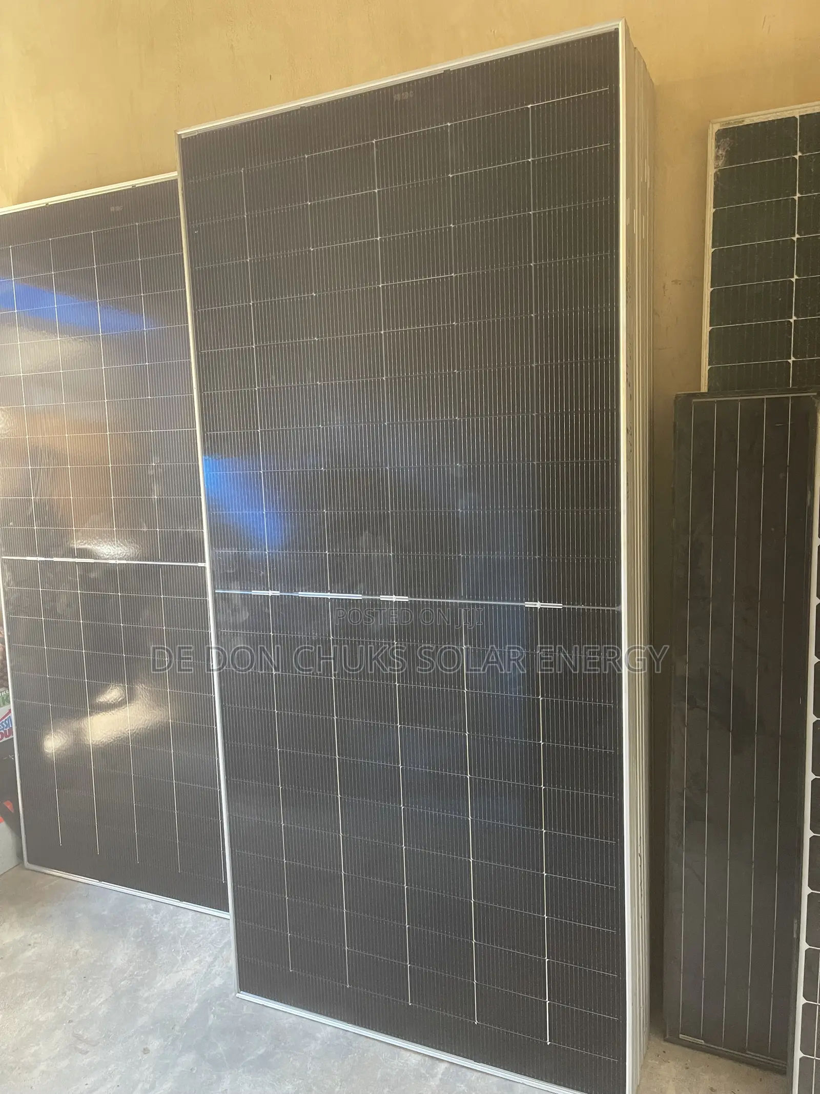 700w Jinko Solar