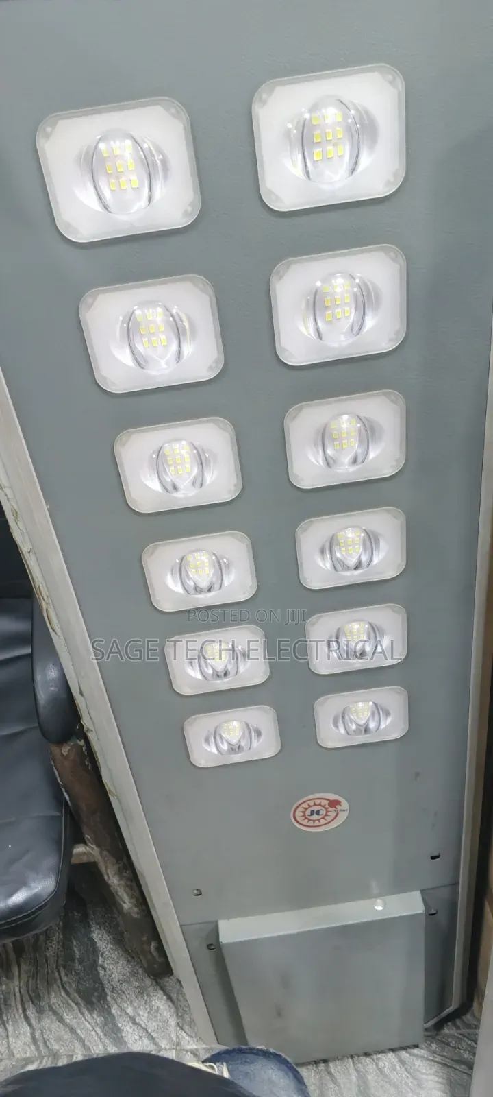 12 Eye 100watts Solar Street Floodlights