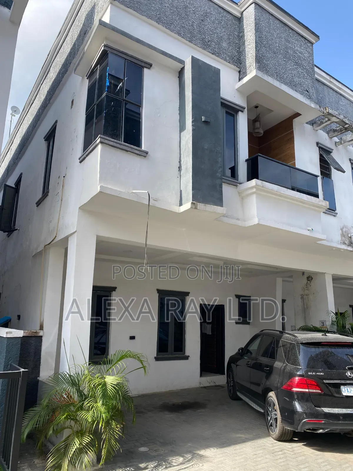 4bdrm Duplex in Ikota for sale