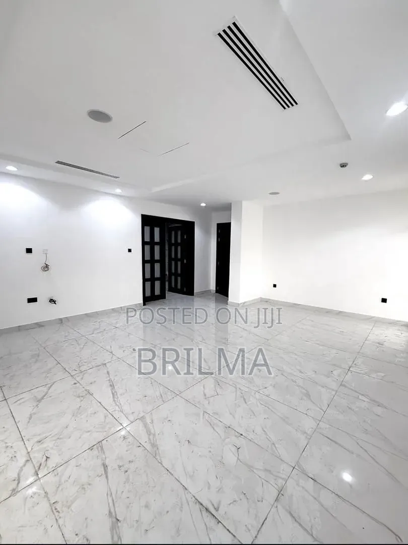 5bdrm Duplex in Guzape District for sale