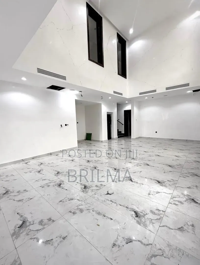 5bdrm Duplex in Guzape District for sale