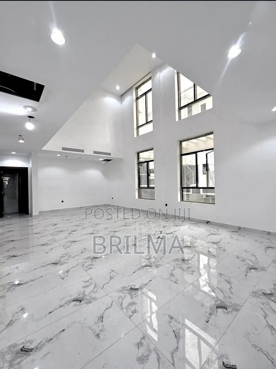 5bdrm Duplex in Guzape District for sale