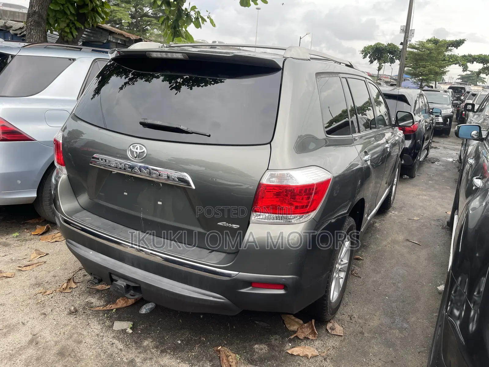 Toyota Highlander Limited 3.5l 4WD 2013 Green