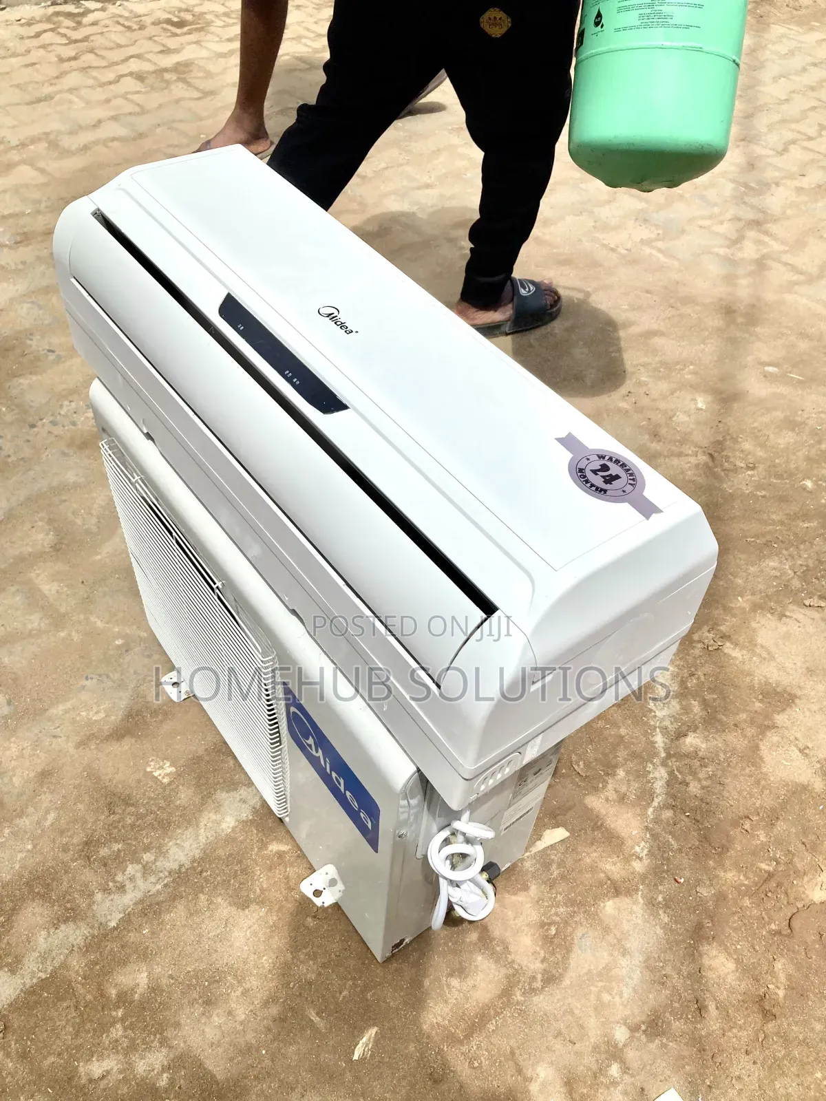 Very Clean 1.5hp Midea Air Conditioner With Indoor Hanger and Remote