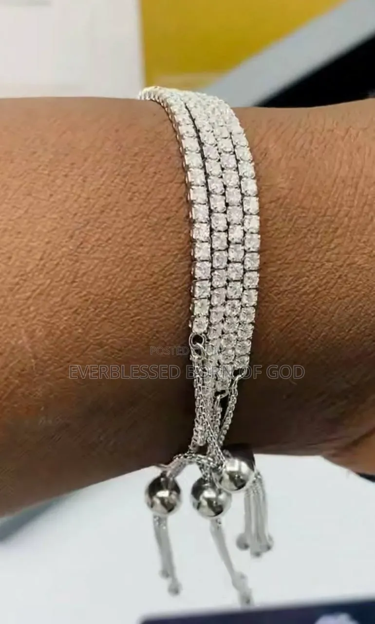 VVS Moissanite Diamond Adjustable Unisex Tennis in Store