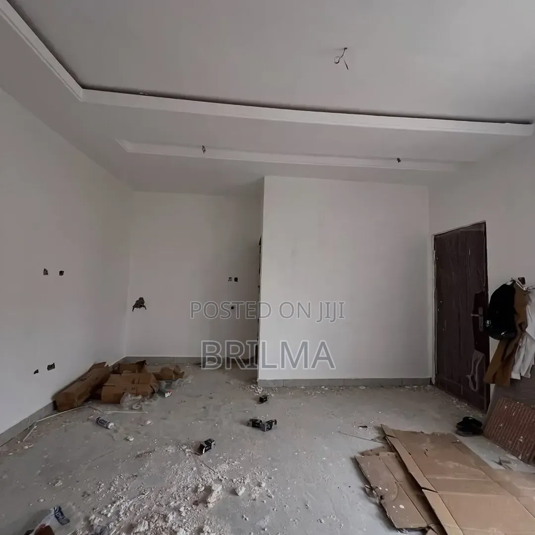 4bdrm Duplex in Karsana for sale