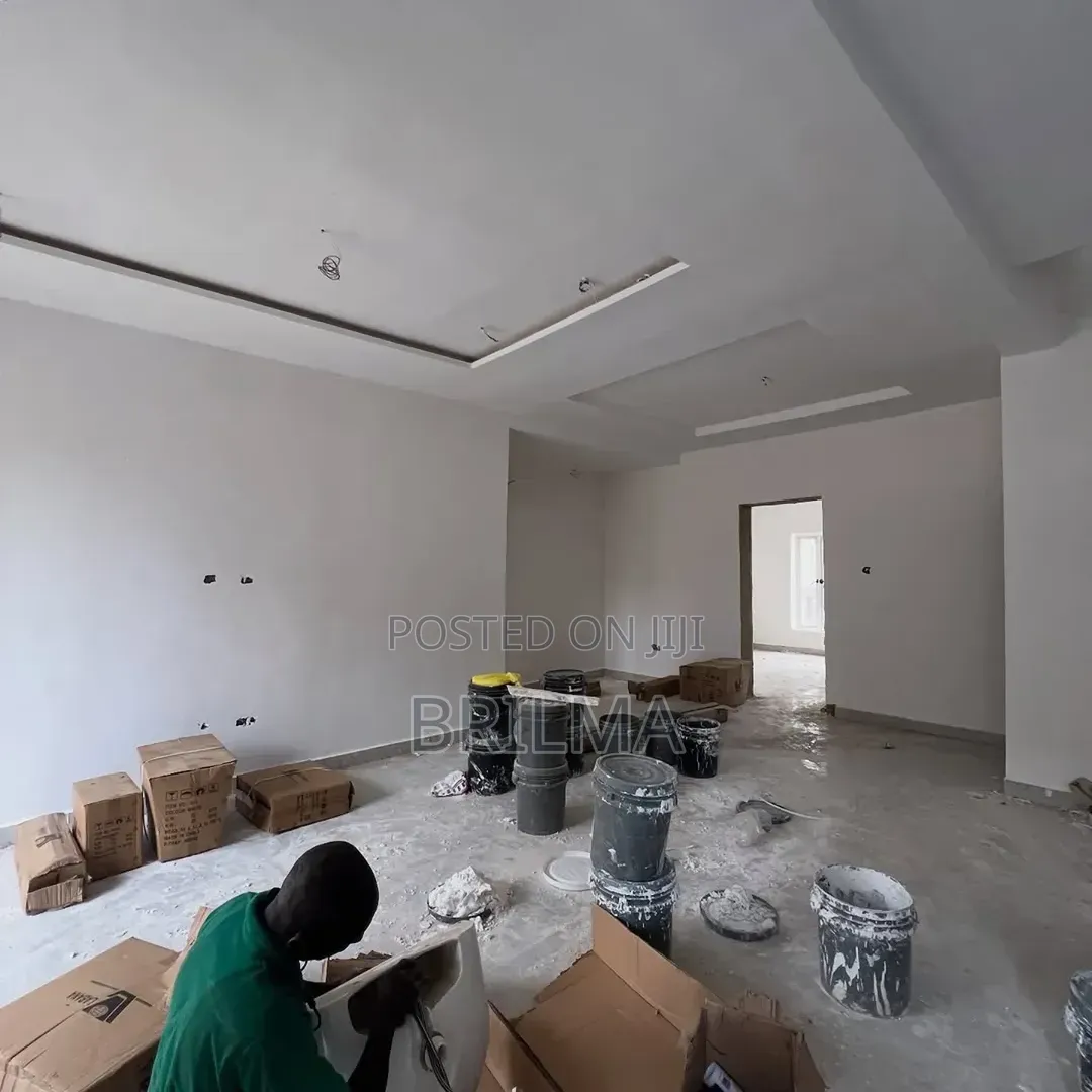 4bdrm Duplex in Karsana for sale