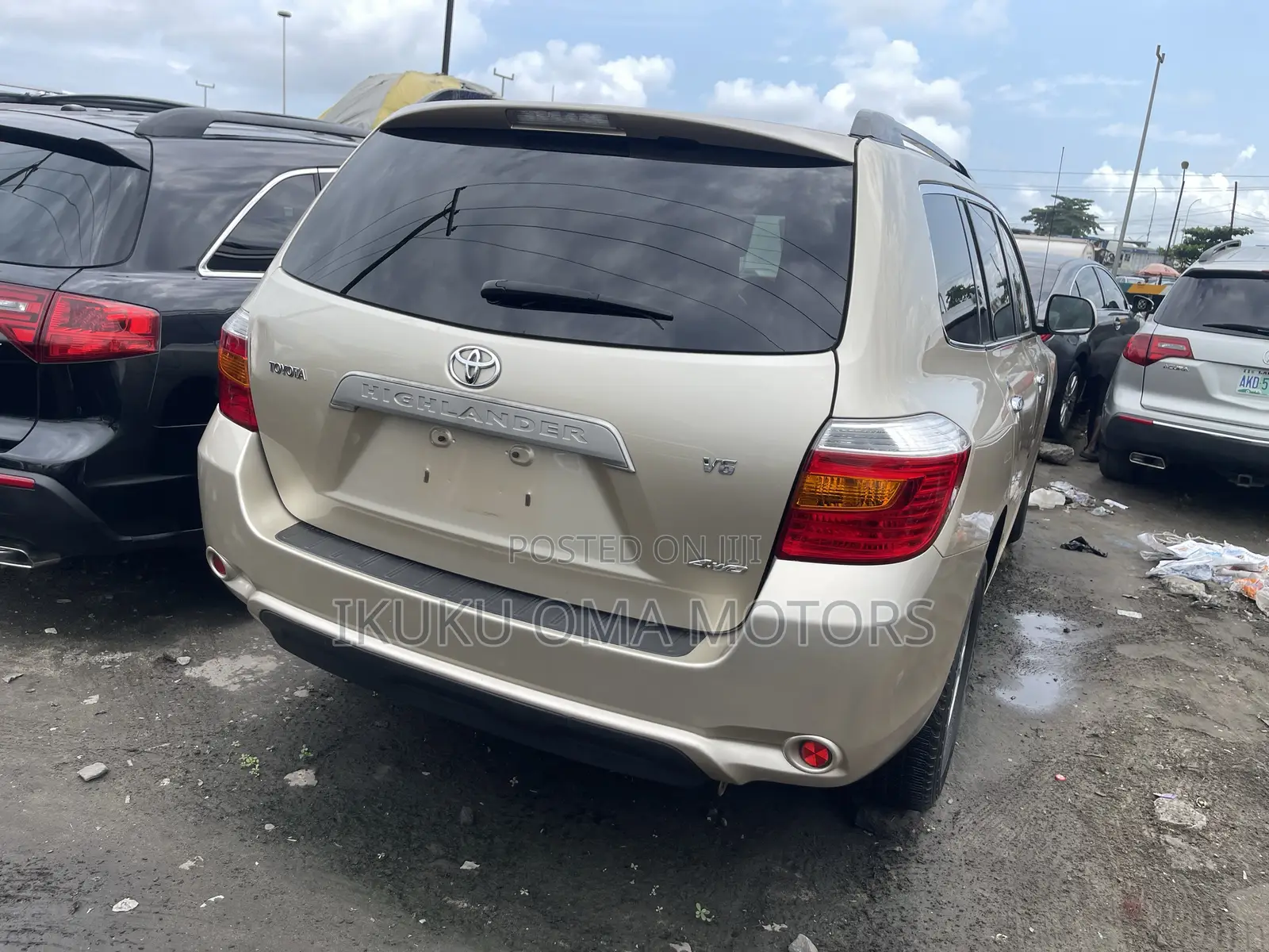 Toyota Highlander Limited 2010 Gold