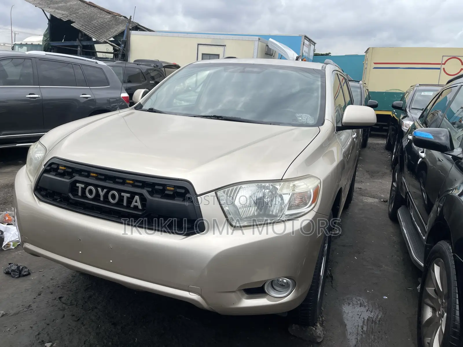 Toyota Highlander Limited 2010 Gold