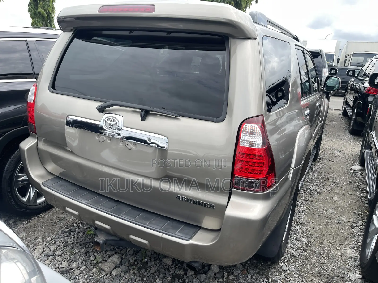 Toyota 4-Runner Limited V6 2007 Gold
