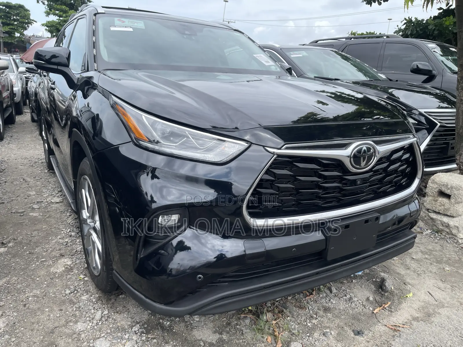 Toyota Highlander Limited 2021 Black
