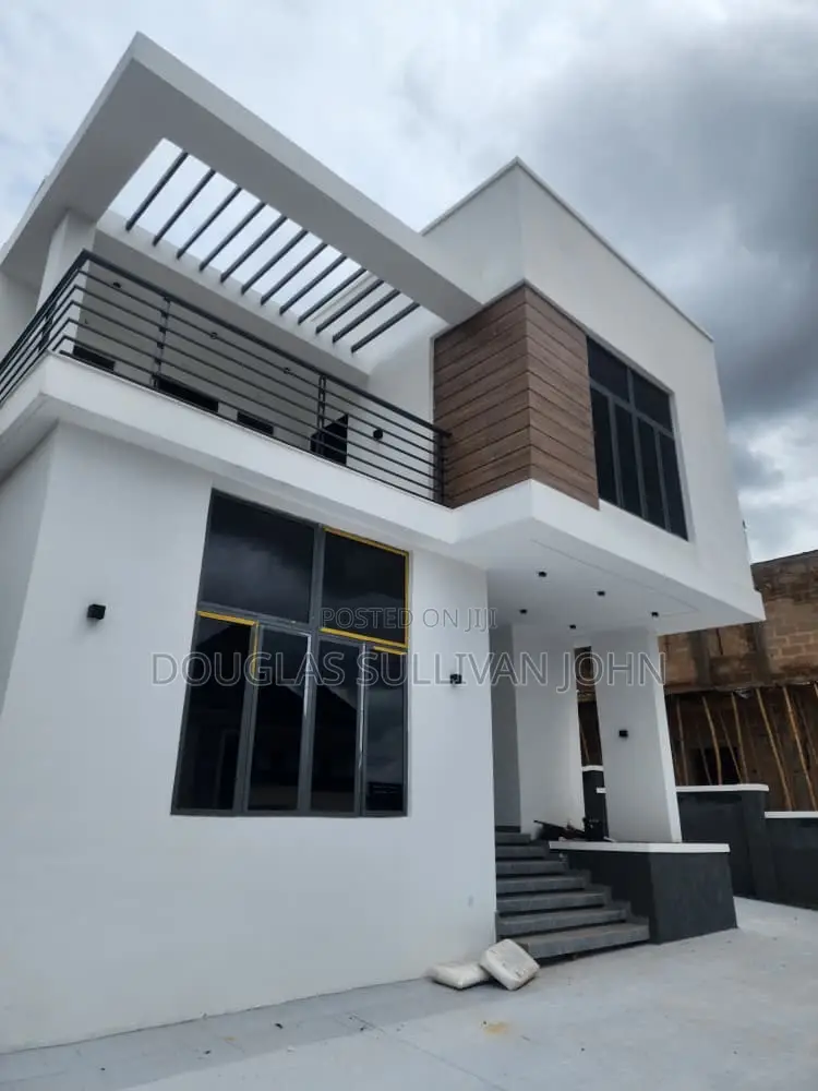 4 Bedroom Duplex for Sale