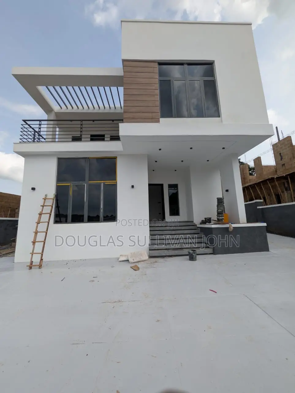 4 Bedroom Duplex for Sale