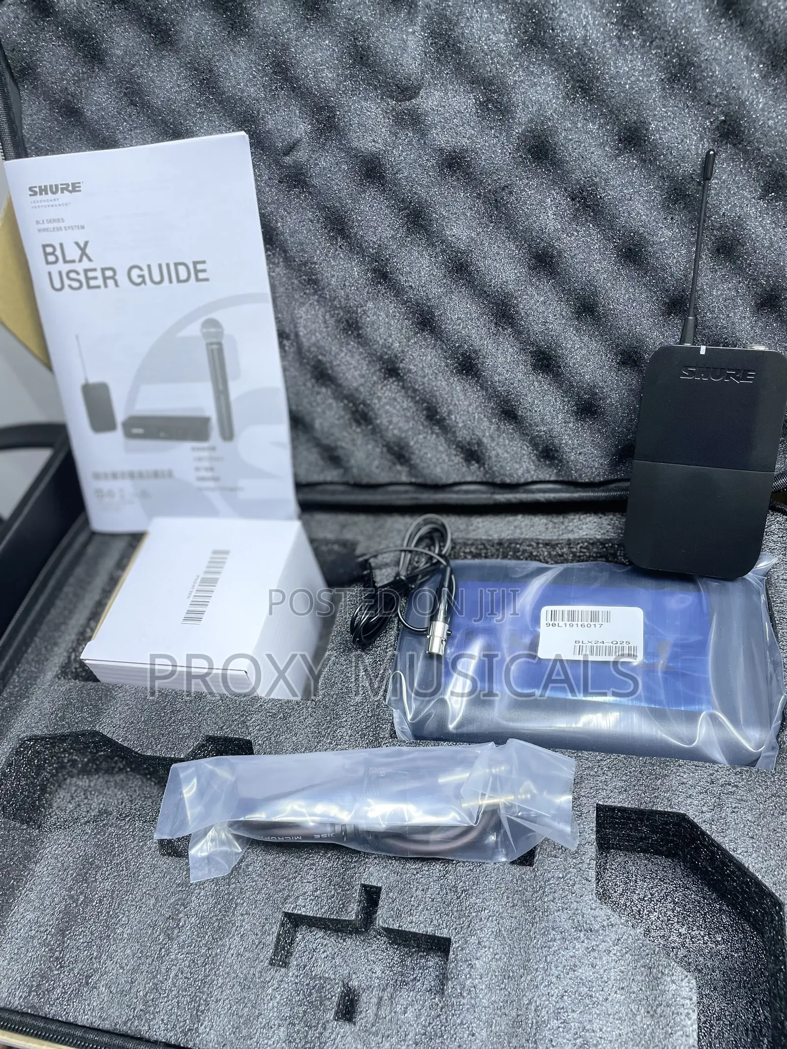 Shure BLX Wl93 Lavalier Wireless Bodypack Microphone System