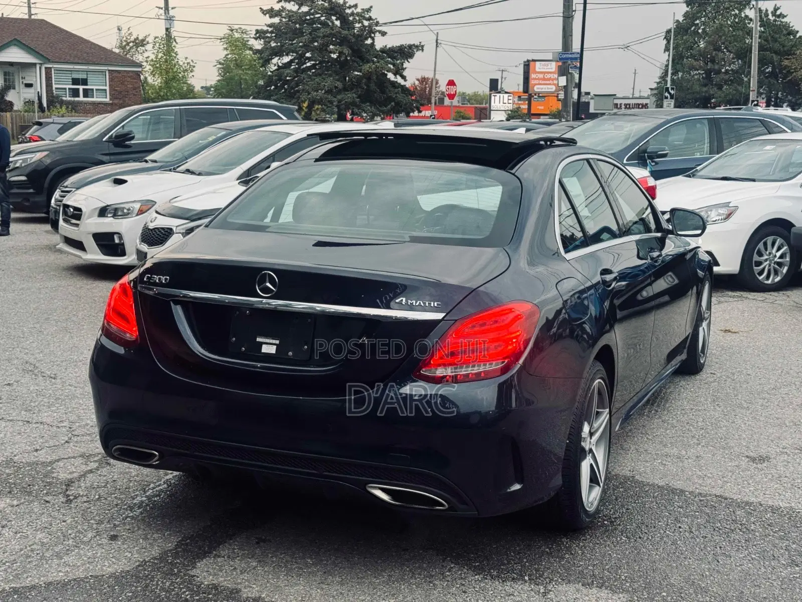 Mercedes-Benz C300 2016 Blue