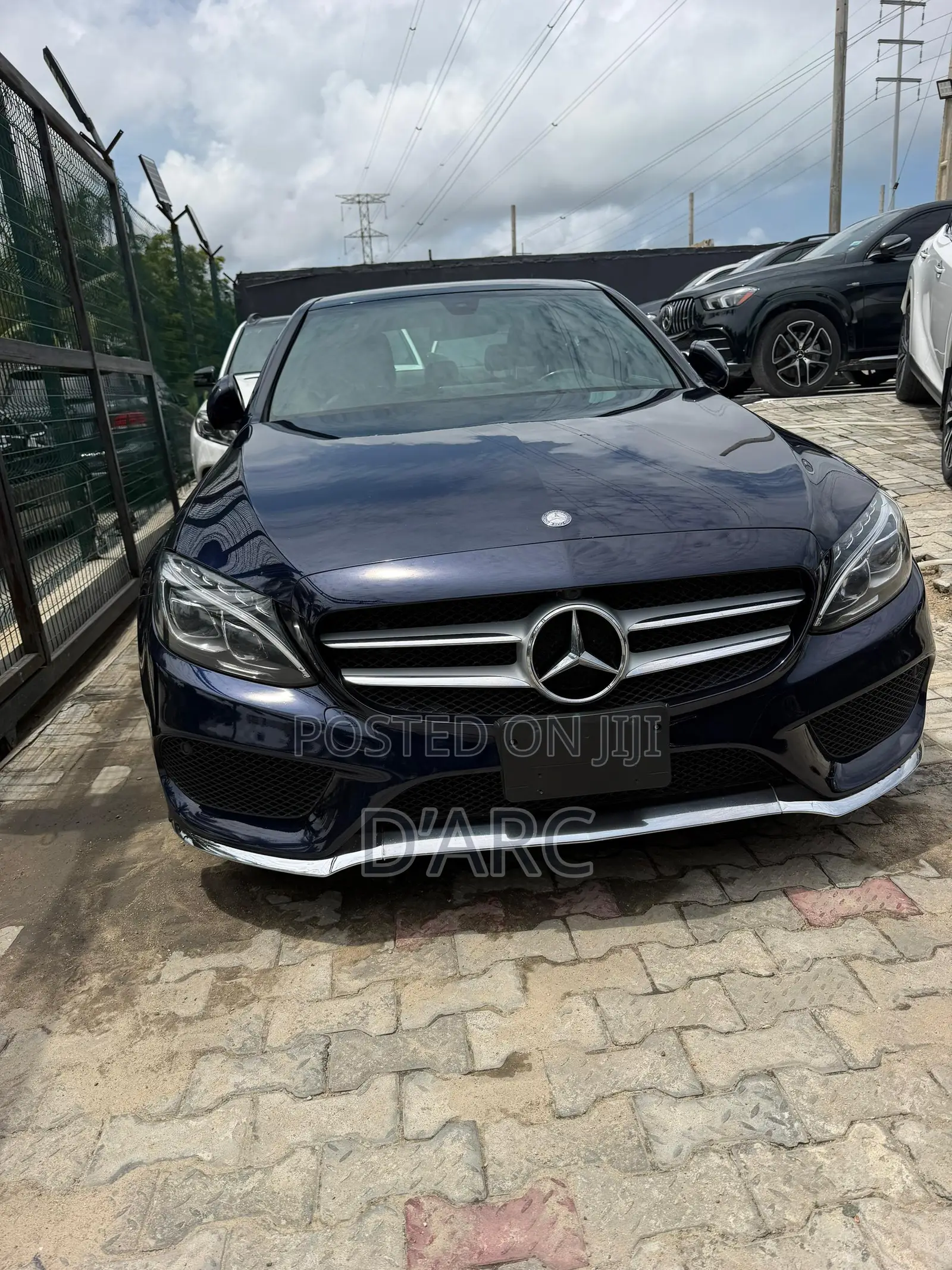 Mercedes-Benz C300 2016 Blue