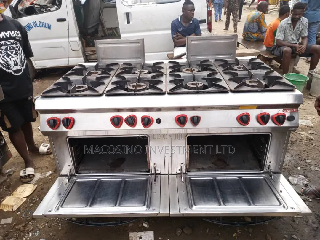 Commercial 8-Burner Gas Stove With Oven