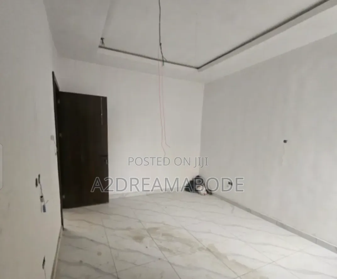 2bdrm Apartment in Magodo, GRA Phase 2 Shangisha for sale