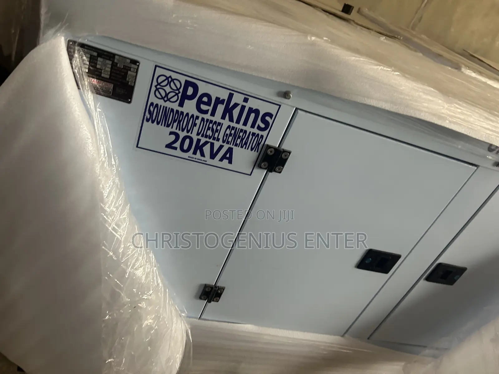 Standard Quality 20kva Perkins Soundproof Generator Set