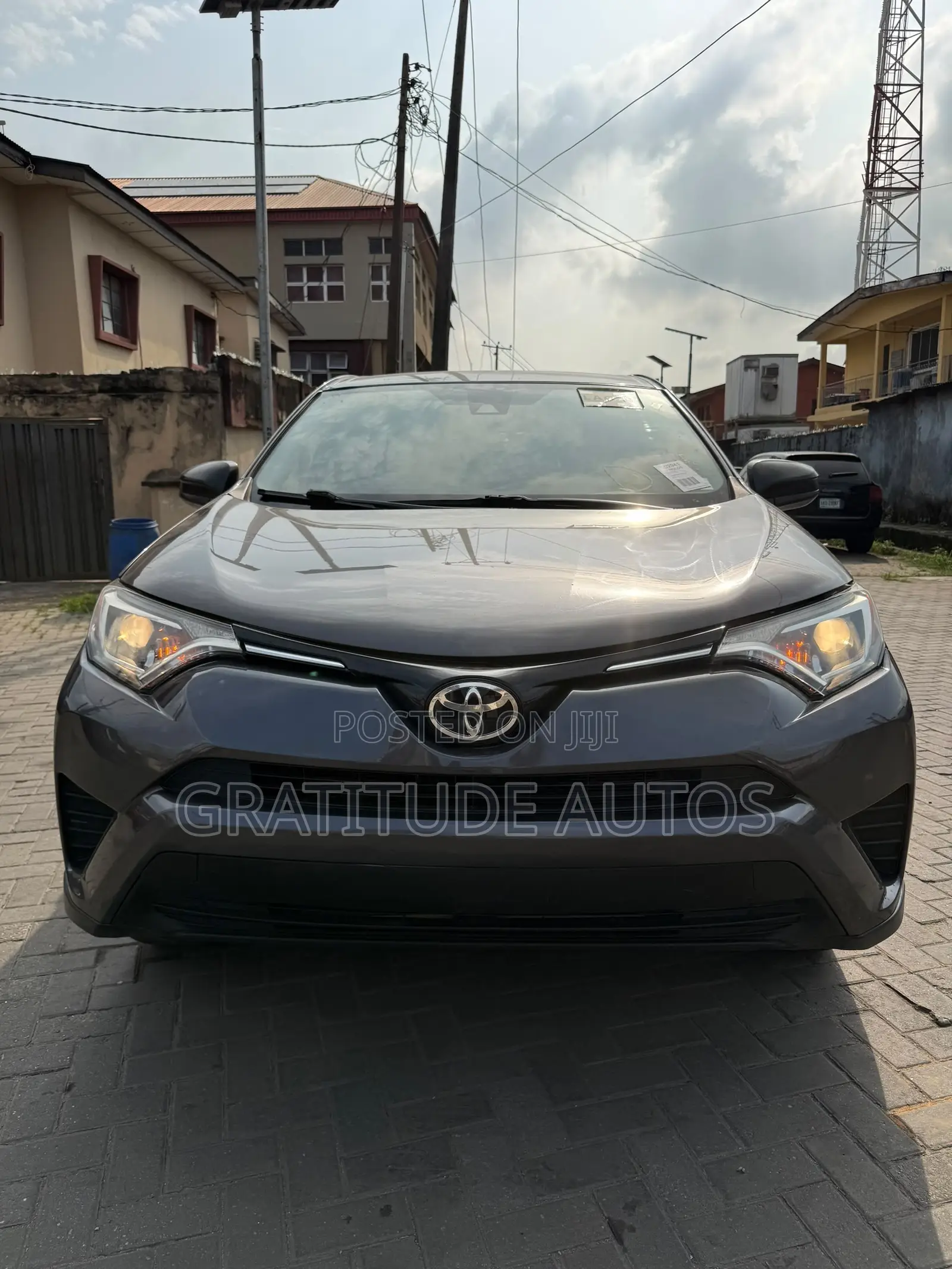 Toyota RAV4 LE AWD (2.5L 4cyl 6A) 2017 Gray